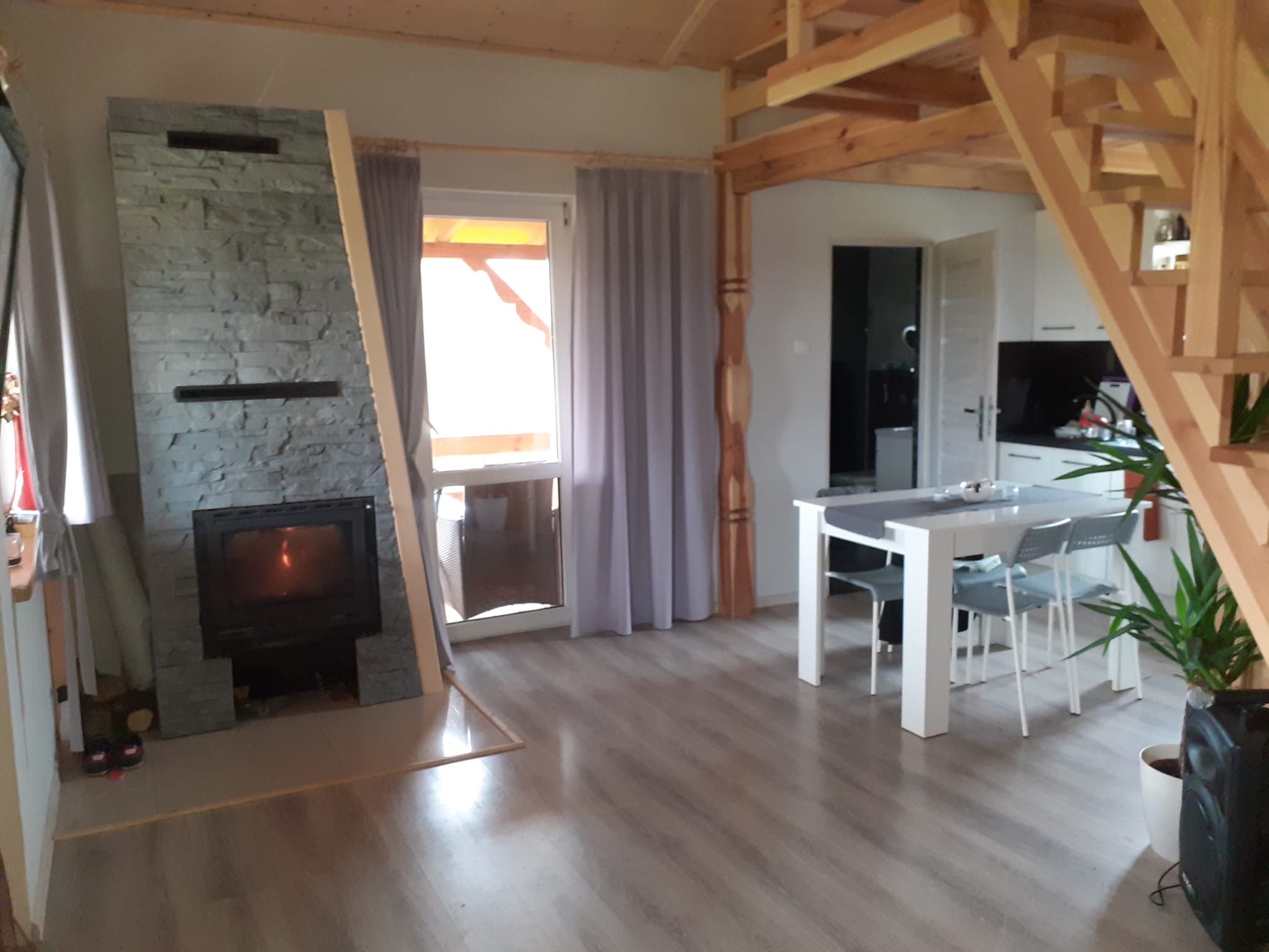 domek III salon cierplewo