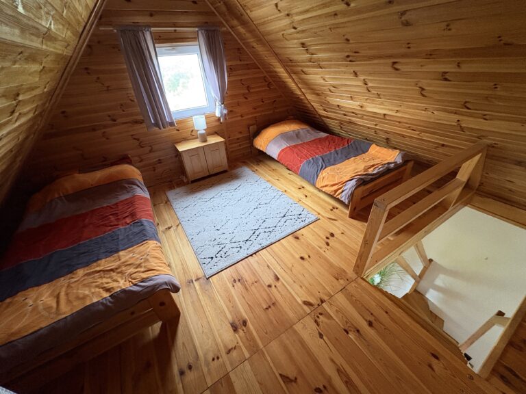 Domek 2 II cierplewo hills góra sypialnia 2